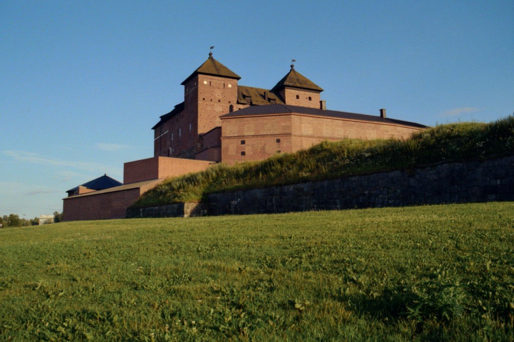 Nature and an Old Castle in&nbsp;Hämeenlinna