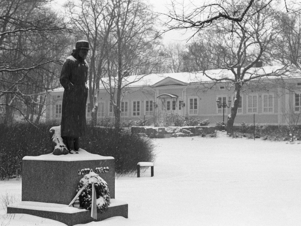 Walkign Through Snowfall in the city of&nbsp;Turku