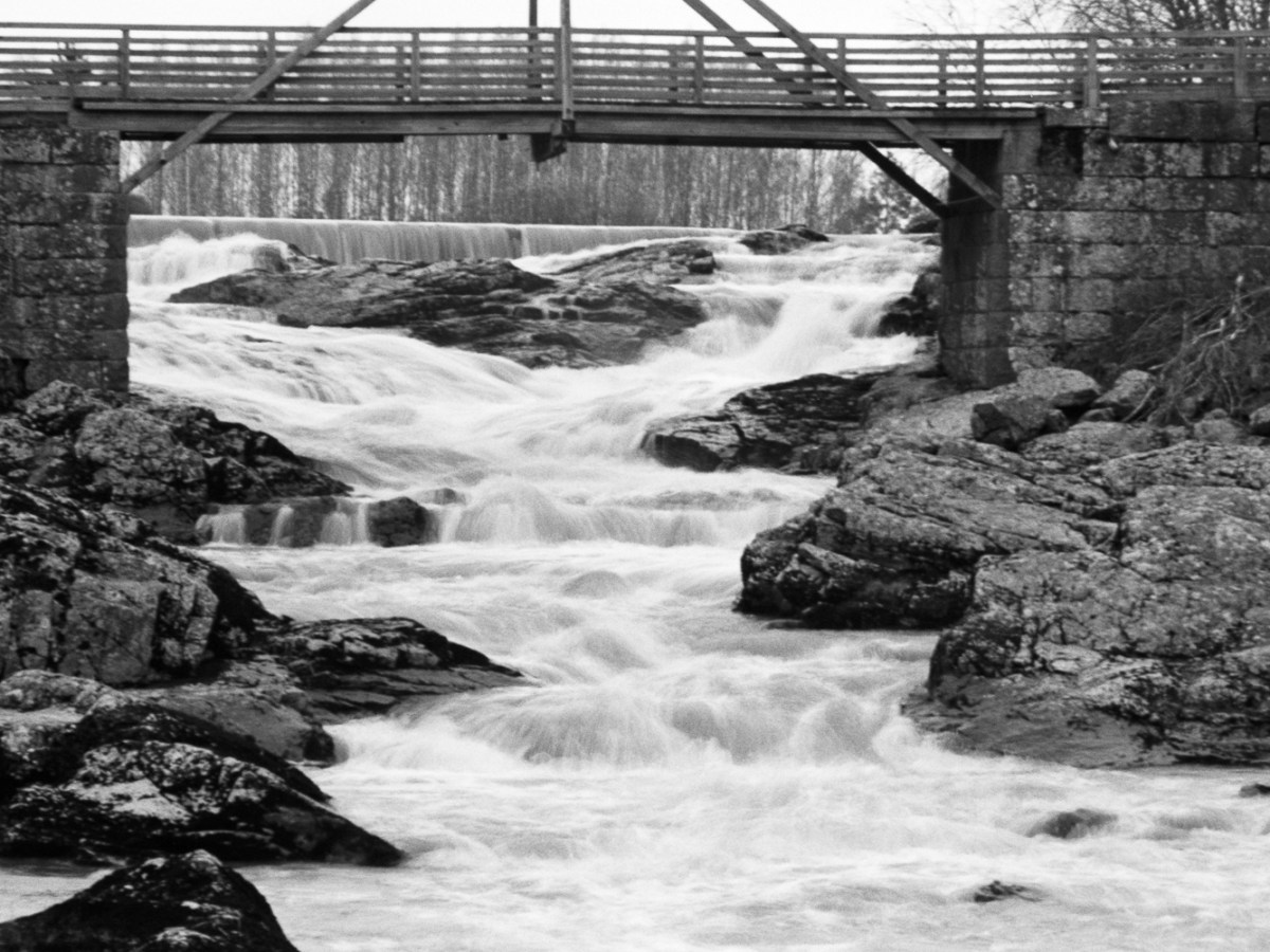 Streams at the Rapids of&nbsp;Nautelankoski