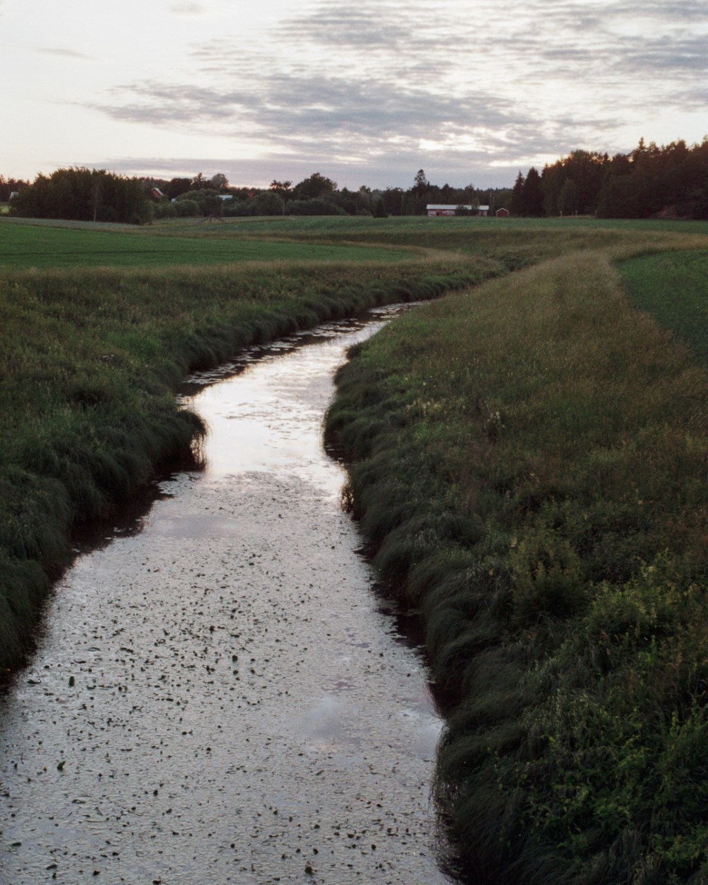 Late Evening Scenes in the Countryside of&nbsp;Rusko
